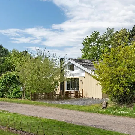 4 Bedroom Cozy In Rodby * Kramnitse