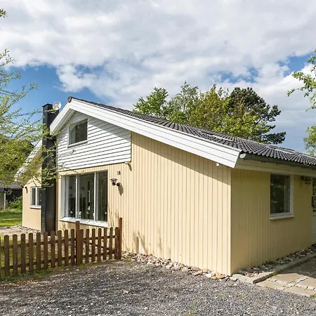 4 Bedroom Cozy In Rodby *