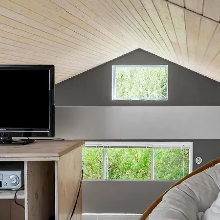 4 Bedroom Cozy In Rodby Holiday home