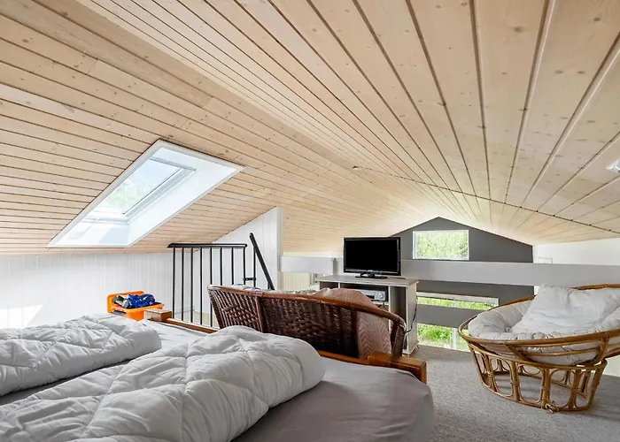 4 Bedroom Cozy In 度假居 *